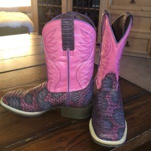 Brand new girls ariat boots
